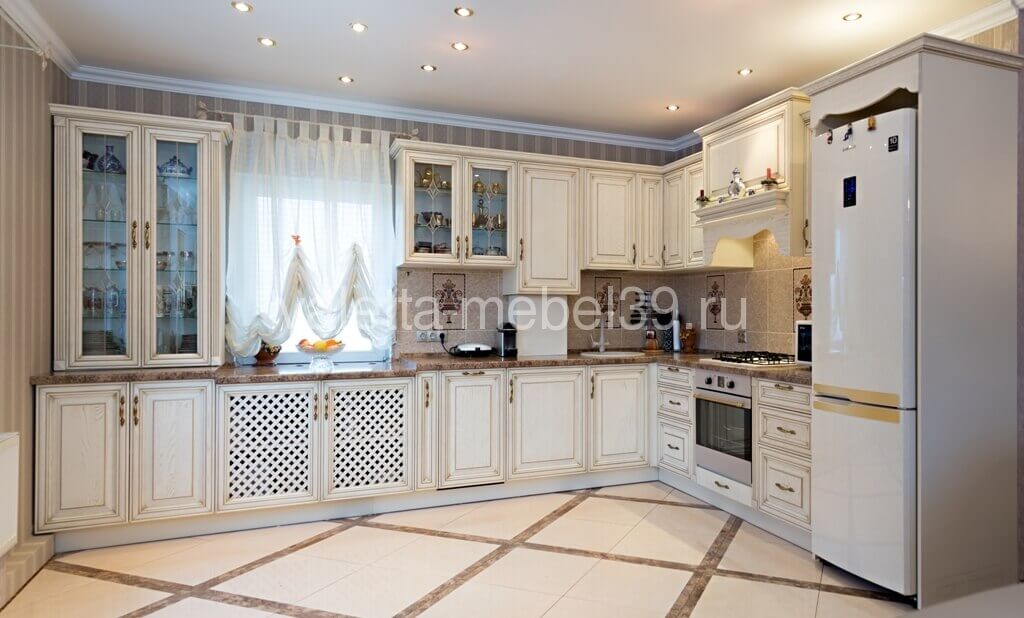 белая кухня классика на заказ в Калининграде от Валетта-мебель