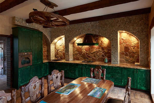 зелёная кухня классика на заказ в стиле шале от валетта мебель прямая